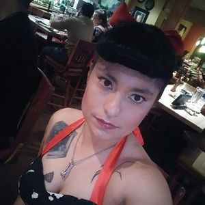 Meet your Posher, Renee